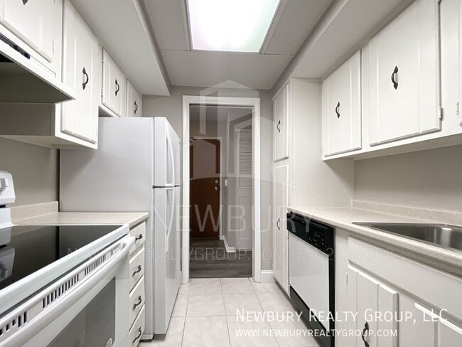 property at 530 N Main St