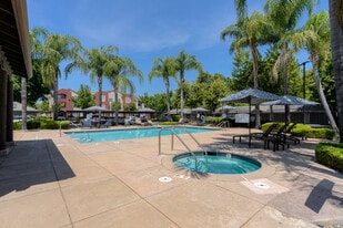 Eaglewood in Woodland, CA - Building Photo