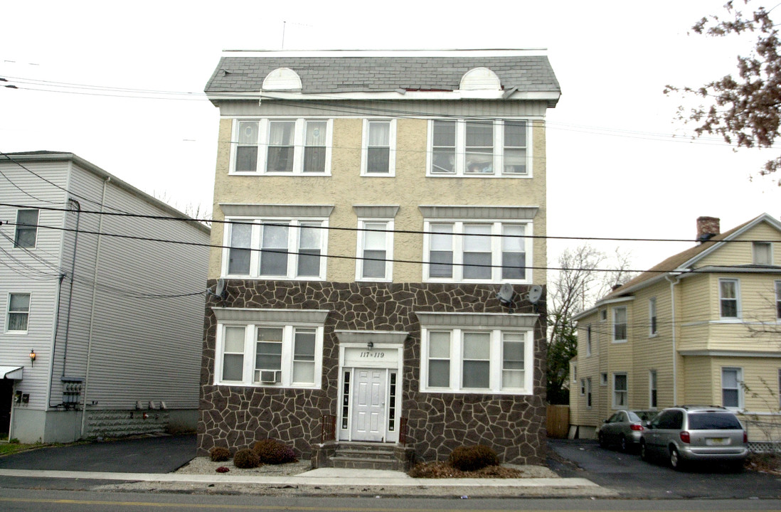 117-119 Myrtle St in Bloomfield, NJ - Building Photo