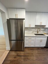 833 Summer St, Unit 2B in Stamford, CT - Building Photo - Building Photo