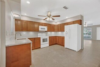 830 SW 18th St in Fort Lauderdale, FL - Building Photo - Building Photo