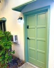 633 Rose Ave in Los Angeles, CA - Building Photo - Building Photo