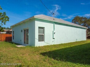 2505 87th Ave in Vero Beach, FL - Building Photo - Building Photo