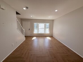 171 Scobee Ln in Franklin Township, NJ - Building Photo - Building Photo