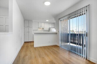 817 Hill St in Santa Monica, CA - Building Photo - Building Photo