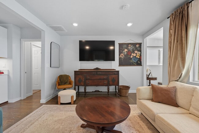 property at 1119 Prosser Ave