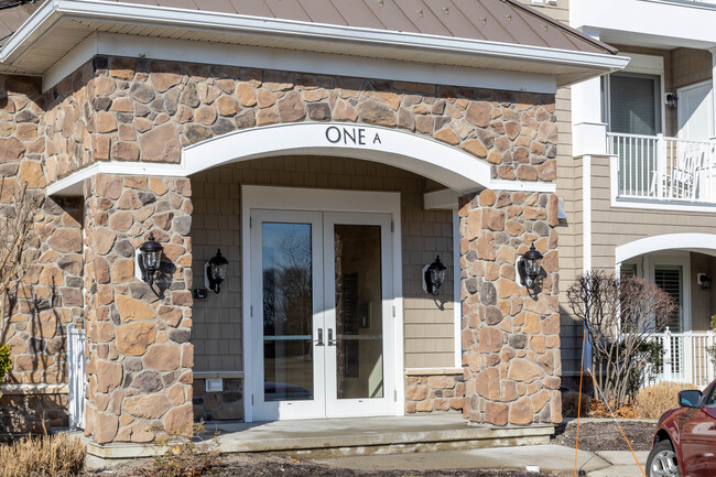 2201 River Rd in Point Pleasant Boro, NJ - Foto de edificio - Building Photo