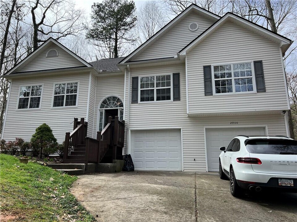 2900 Winchester Dr in Cumming, GA - Building Photo