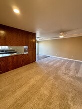 557 Orchard Rd in Nipomo, CA - Foto de edificio - Building Photo