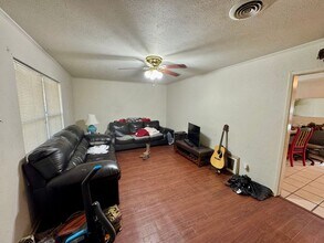 517 N Lydia Ave in Stephenville, TX - Building Photo - Building Photo
