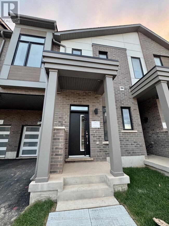 3278 Crystal Dr in Oakville, ON - Building Photo - Building Photo