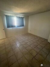 1424 E Sunset Ct in Yuma, AZ - Building Photo - Building Photo