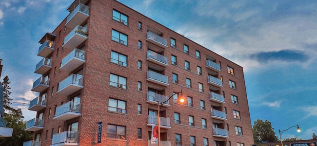 Glencairn Garden Apartments in Toronto, ON - Building Photo - Building Photo