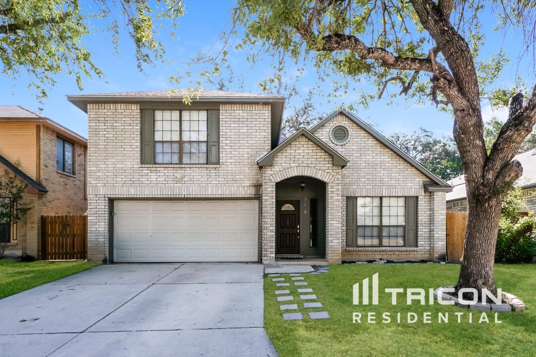 9218 Proclamation Dr in San Antonio, TX - Building Photo