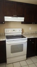 15600 NW 7th Ave-Unit -517 in North Miami Beach, FL - Building Photo - Building Photo
