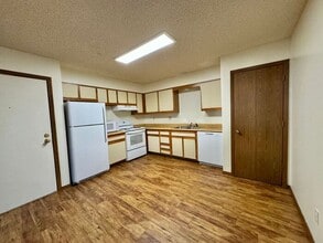 332 Terri Dr in Loveland, CO - Building Photo - Building Photo