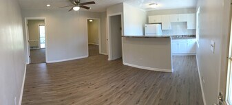 5300 May Cir, Unit B in Cross Lanes, WV - Building Photo