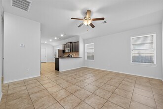 23764 Via Maria Dr in New Caney, TX - Building Photo - Building Photo