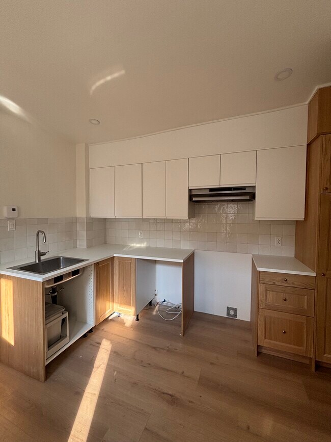 5676 Waverly Rue in Montréal, QC - Building Photo - Building Photo