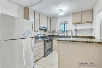 4506 Saugus Ave in Los Angeles, CA - Foto de edificio - Building Photo