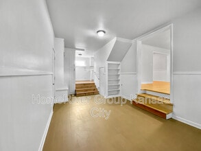 2501 NE 52 St in Kansas City, MO - Building Photo - Building Photo
