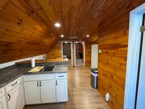 8 Tow Truck Way, Unit Apartment in Kennebunk, ME - Foto de edificio - Building Photo