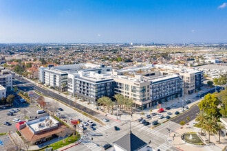 Union South Bay in Carson, CA - Foto de edificio - Building Photo