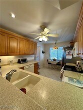 10686 Gulf Shore Dr in Naples, FL - Foto de edificio - Building Photo