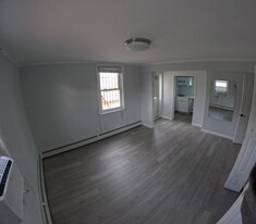 729 Sharon Ave in Collingdale, PA - Building Photo