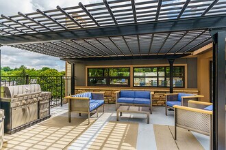 Creeks on Kirklevington in Lexington, KY - Foto de edificio - Building Photo