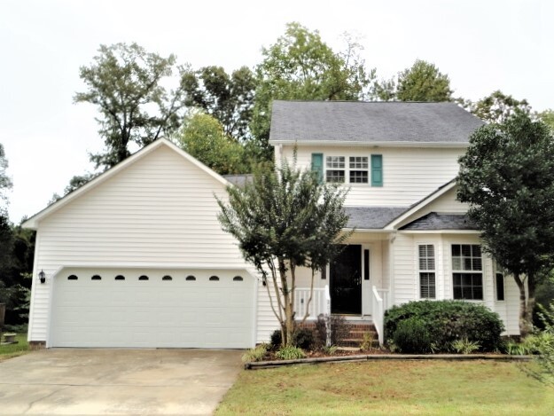 201 Walnut Creek Dr in Clayton, NC - Building Photo