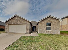 14721 Forest Hollow Dr in Balch Springs, TX - Building Photo