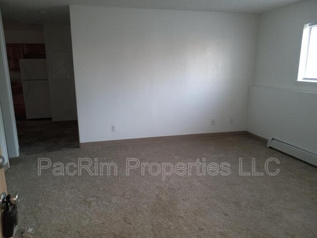 8831 Cordell Cir in Anchorage, AK - Building Photo - Building Photo