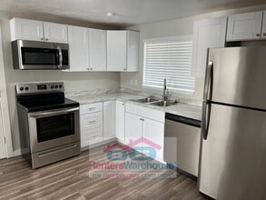 190 S 1680 W in Provo, UT - Foto de edificio - Building Photo