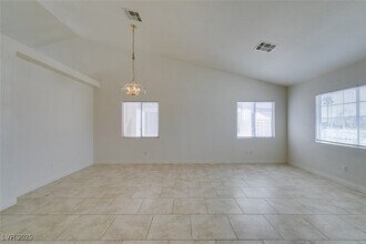 2510 Roaring Lion Ave, Unit 242 in North Las Vegas, NV - Building Photo - Building Photo