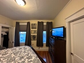 40 Winthrop St, Unit Winthrop retreat in Salem, MA - Building Photo - Building Photo