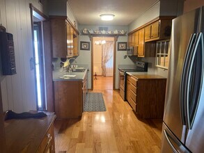 6245 Gillham Dr in Memphis, TN - Foto de edificio - Building Photo