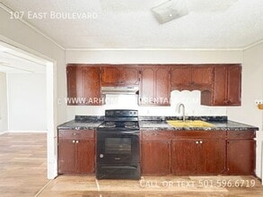 107 East Blvd in Jacksonville, AR - Building Photo - Building Photo