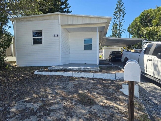property at 815 St Charles Dr