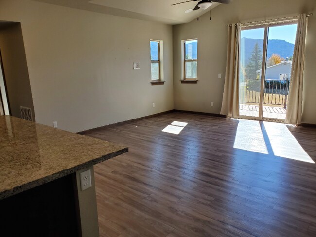 1836 Wildfire Rd in Estes Park, CO - Building Photo - Building Photo