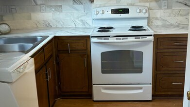 905 Park Pl NE in Conyers, GA - Building Photo - Building Photo