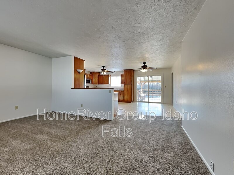 380 Ladino Dr in Idaho Falls, ID - Building Photo