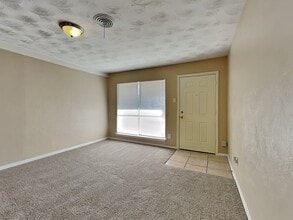 2925 Caribbean Dr in Mesquite, TX - Building Photo - Building Photo