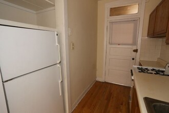 631.5 W Cornelia Ave in Chicago, IL - Building Photo - Building Photo