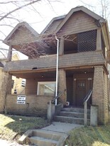 864 Chalker St, Unit 4 Apartments