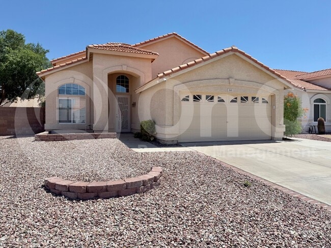 3845 W Charlotte Dr in Glendale, AZ - Foto de edificio - Building Photo