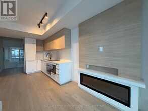 1050 Eastern Ave in Toronto, ON - Building Photo - Building Photo