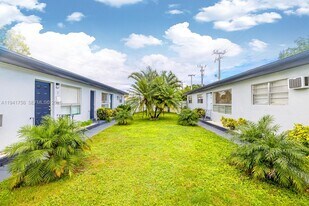 2206 Fillmore St in Hollywood, FL - Building Photo