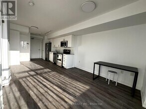 3091 Dufferin St in Toronto, ON - Building Photo - Building Photo