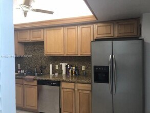 5825 Collins Ave in Miami Beach, FL - Building Photo - Building Photo